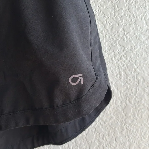 GapFit 3” Running Short in Black - Picture 2 of 4